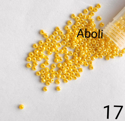 11/0 Preciosa Rocaille Seed Beads No.17