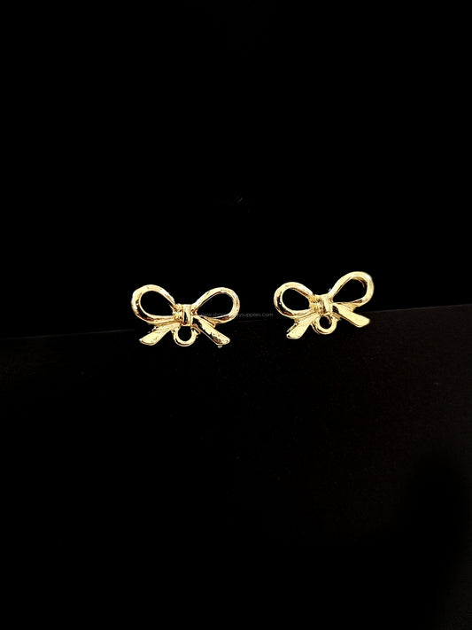 Gold bow-shaped earrings findings