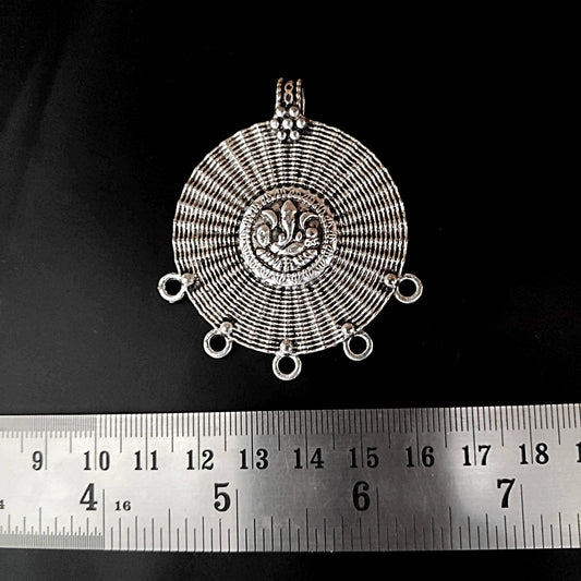 German silver circle pendant Ganpati motif SP208