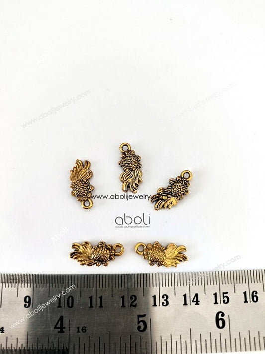 Golden goldfish charm gold fish ocean theme CHMG124 5 charms