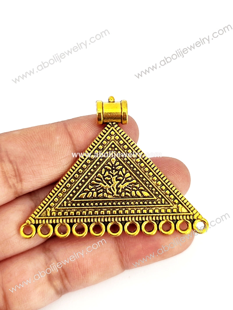 Golden pendant GP27