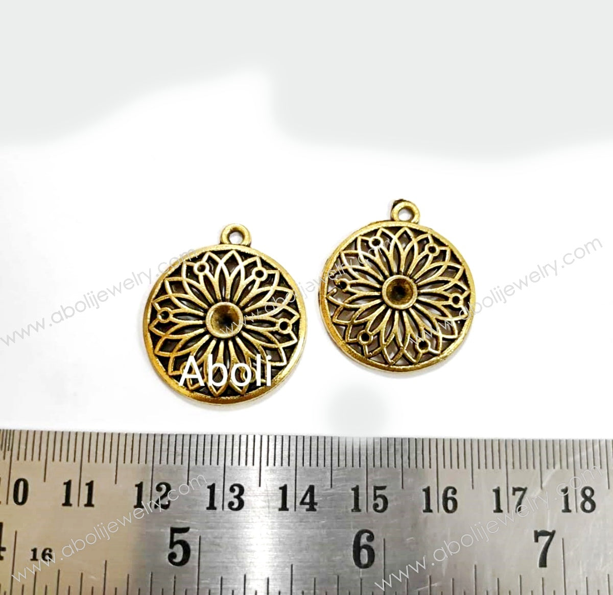 Golden flower filigree charm round charm CHMG75 2 charms