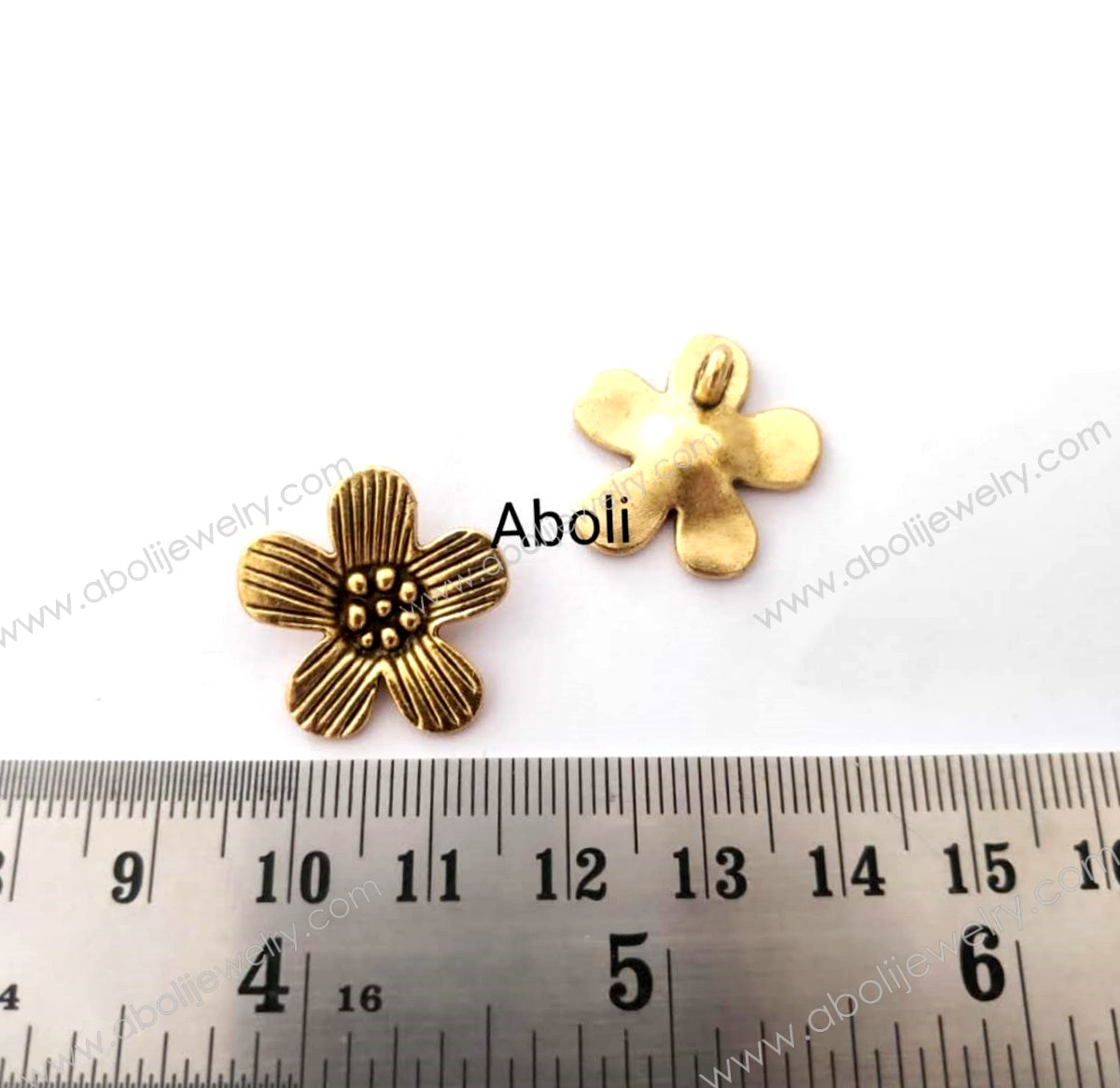 Golden flower Charm CHMG95 2 charms