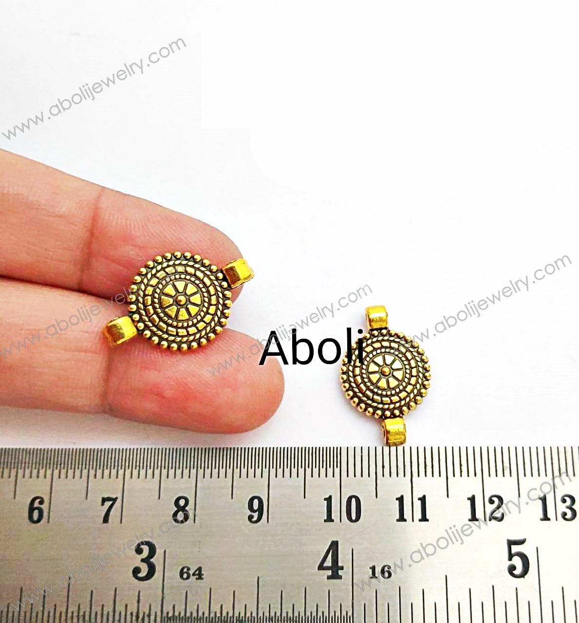 Golden Charm connector round floral connectors CHMG09 2 charms