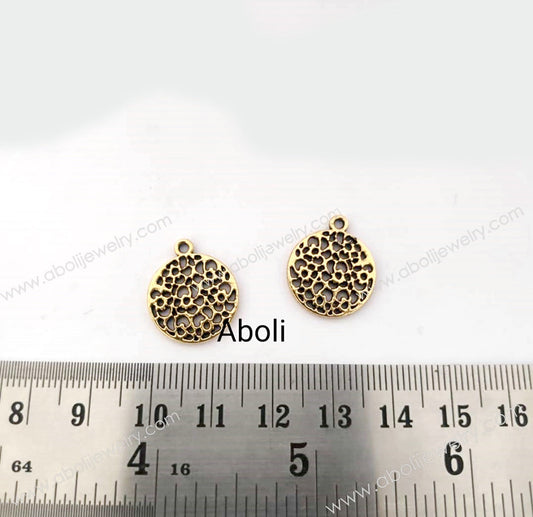 Golden Charm circular mesh pattern CHMG71 2 charms