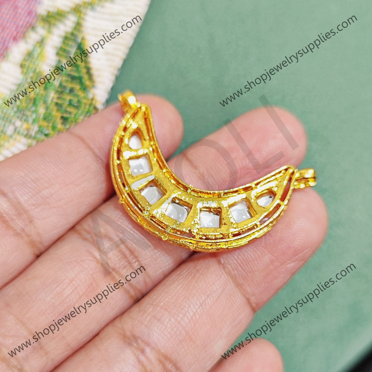 Kundan stone crescent pendant connector link for invisible necklace affordable artificial stone 1 piece IAJK14