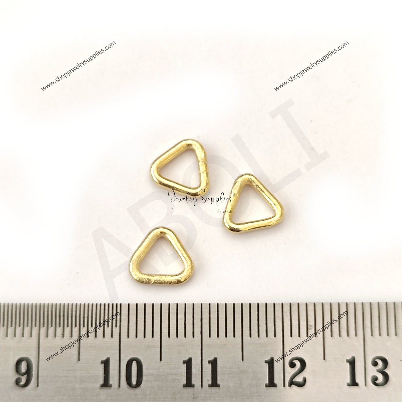 Gold plated triangle jump rings 7 mm 16 G closed triangular jump ring TJRG7 2 rings