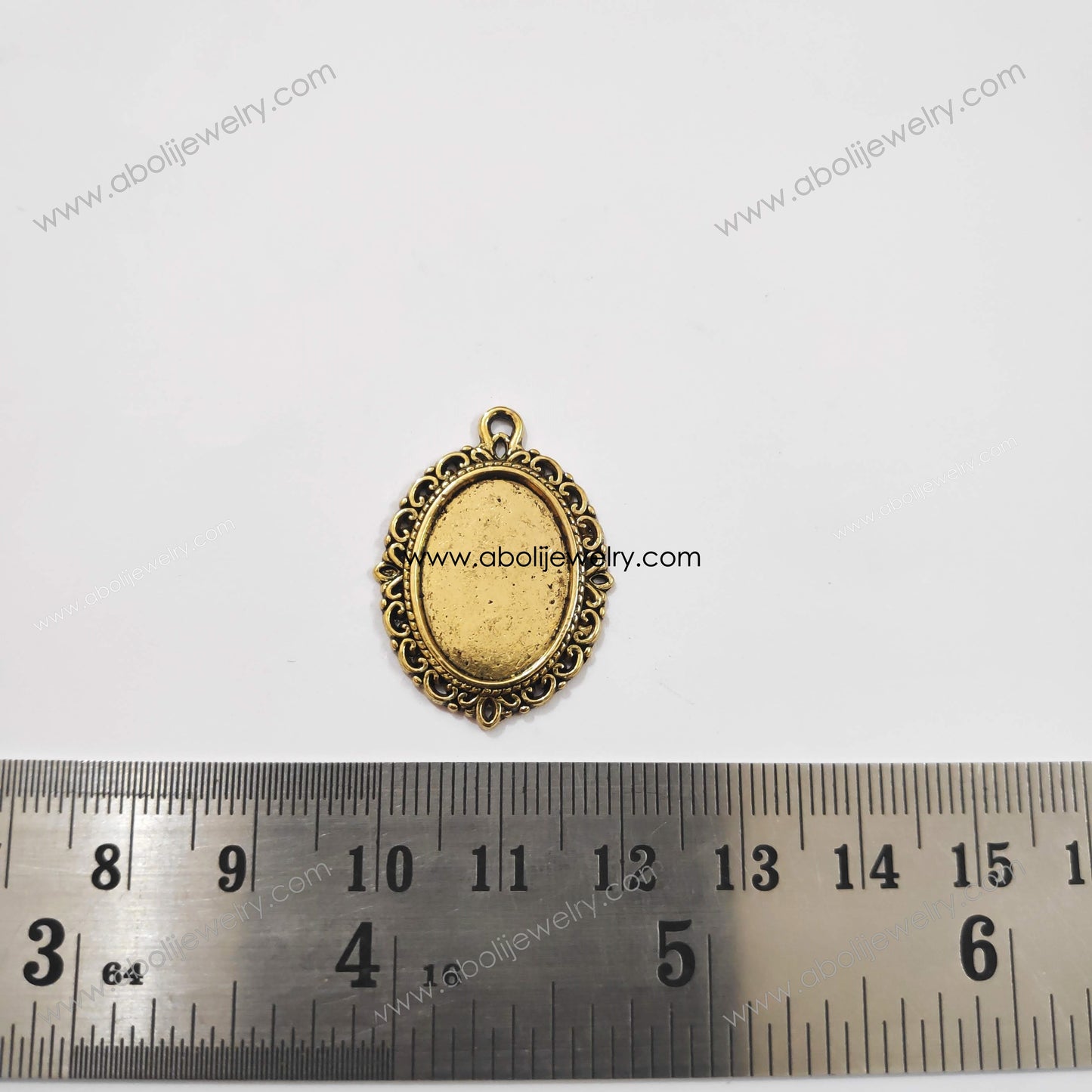 Golden Oval frame bezel Resin bezels Photo frame pendant tray GBZ1