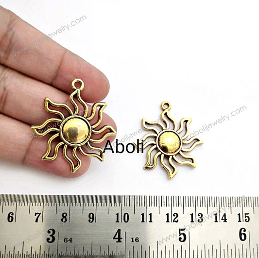 Golden Sun Charm CHMG18 2 charms