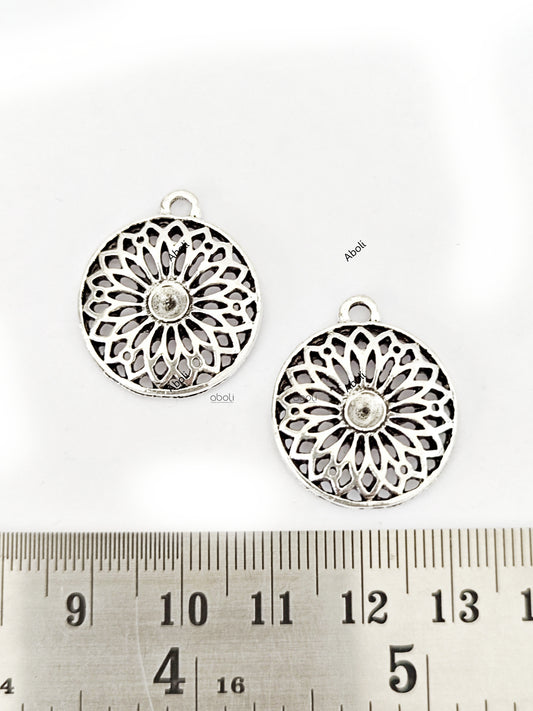 Silver filigree flower mandala charms CHM107 1 charm