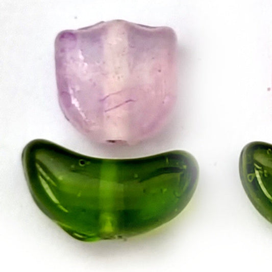 Lavender tulip flower glass beads with green leaves beads GBTF3