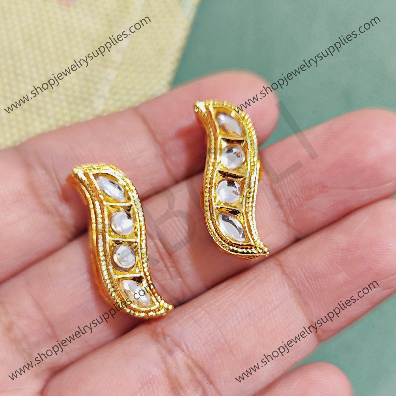 Meenakari kundan for invisible necklace affordable artificial stone 1 piece IAJK03