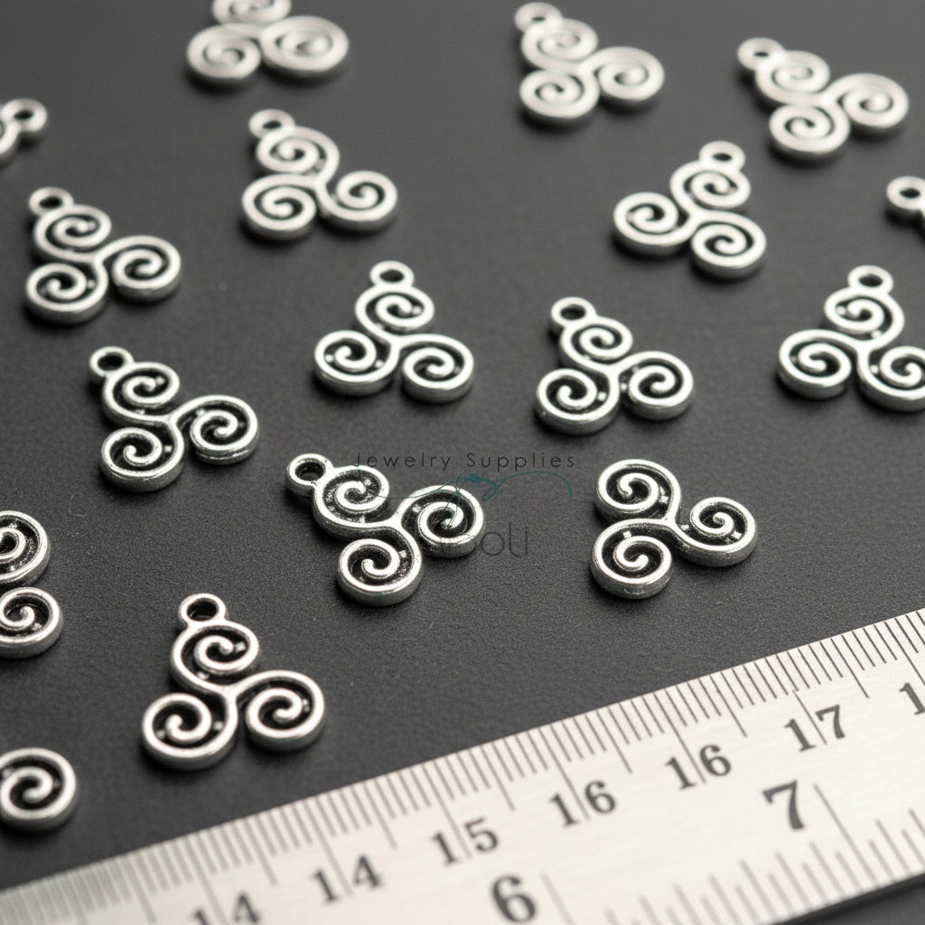 Silver Triskelion charm silver spiral charm CHMS169 5 charms