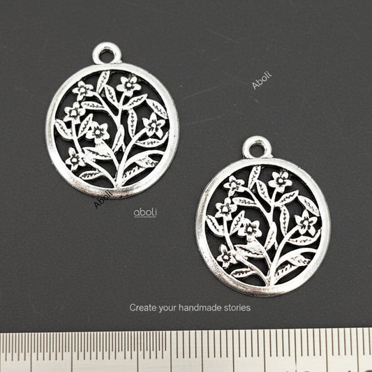 Silver filigree floral circle Charm frame CHMS96 1 charm