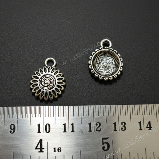 Silver flower charm petals pendant CHMS66