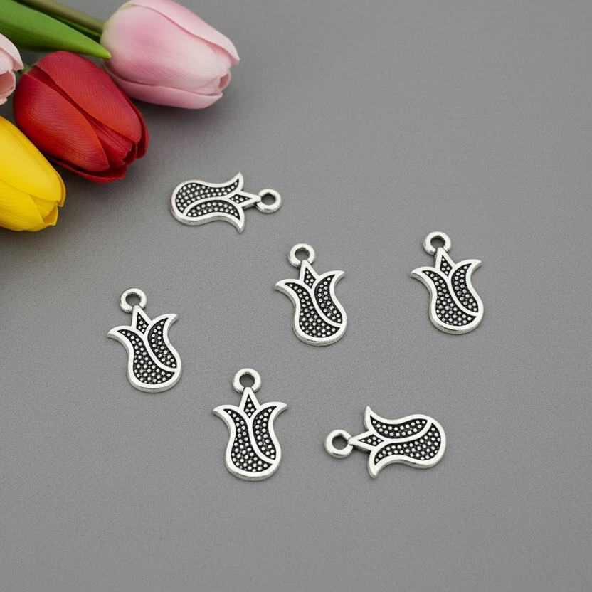 Silver tulip buds charm double sided flower bud charms tulips charms CHMS134 5 charms