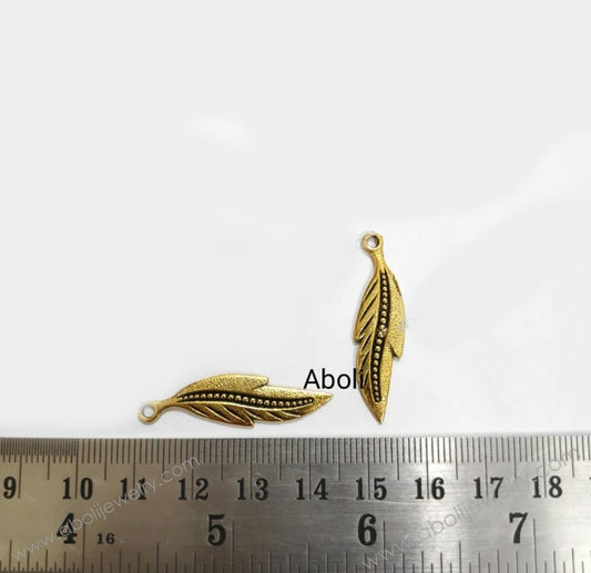 Golden elegant leaf shape Charm CHMG87