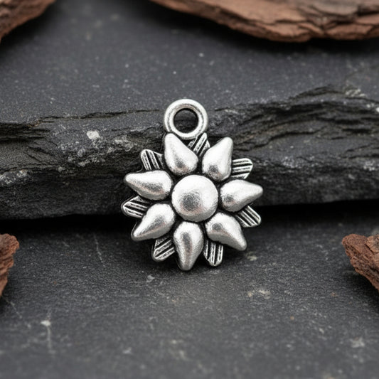 Silver flower charm floral CHMS24